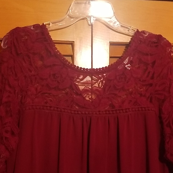 Dark red lace and sheer tunic - Picture 2 of 5